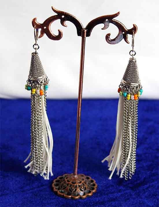 Mango Uzun Beyaz Küpe