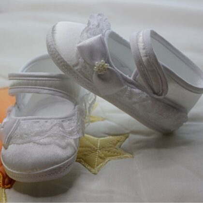 Bebek Patiği Beyaz Dantelli Model