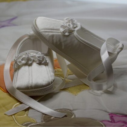 Bebek Patiği Beyaz Bilekten Bağlamalı Kız Modeli