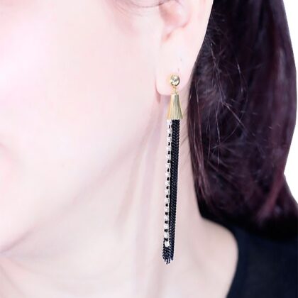 Siyah Zincir Modeli Küpe