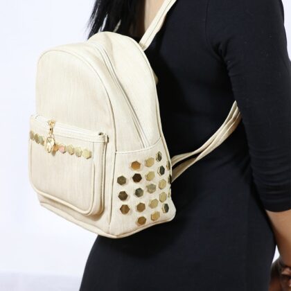 Zımbalı Sırt Çantası Krem Renk