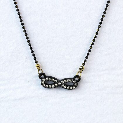 Siyah Zincirli Küçük Sonsuzluk İşaretli Kolye