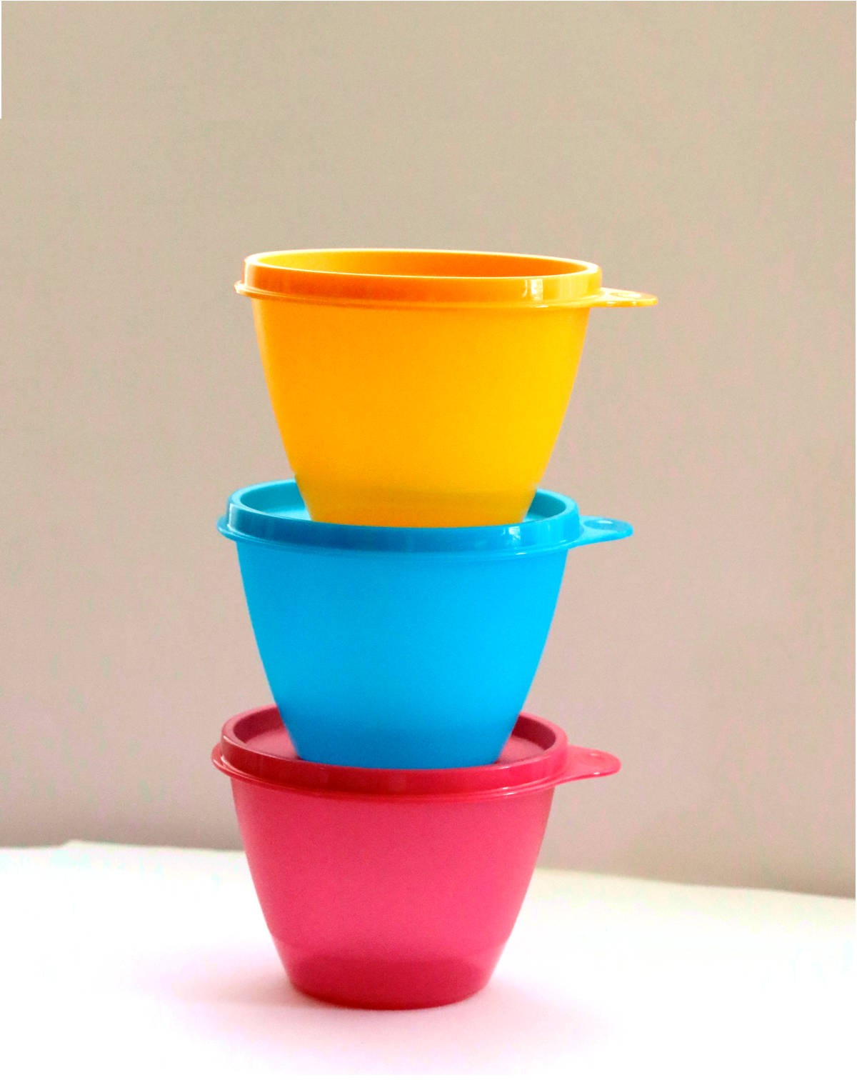Tupperware Renkli Buzdolabı Kapları 3'lü Set
