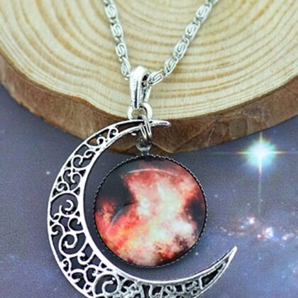 Ay ve Kırmızı Galaksi Kolyesi